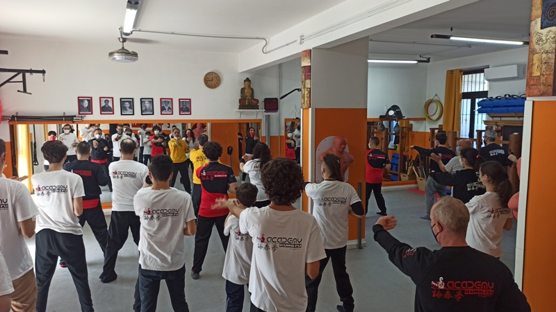 kung fu academy di Sifu Salvatore Mezzone, arti marziali wing chun, weng chun, wing tsun, tai chi quan, chi kung, sanda e sport dacombattimento, shaolin cina.jpg (1)
